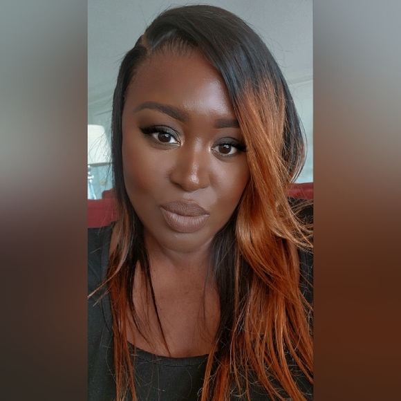 Pre❤Gently Worn (Once) Human Hair HD 13X4 LACE FRONTAL Ombre Wig: 16 inches - Picture 4 of 15